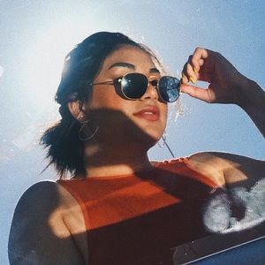 Meet your Posher, Alexandra